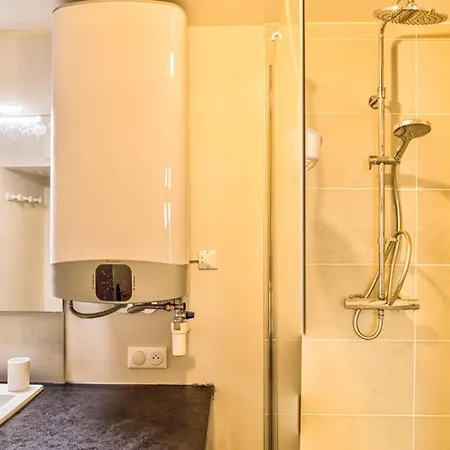 Chant Du Cygne Apartment